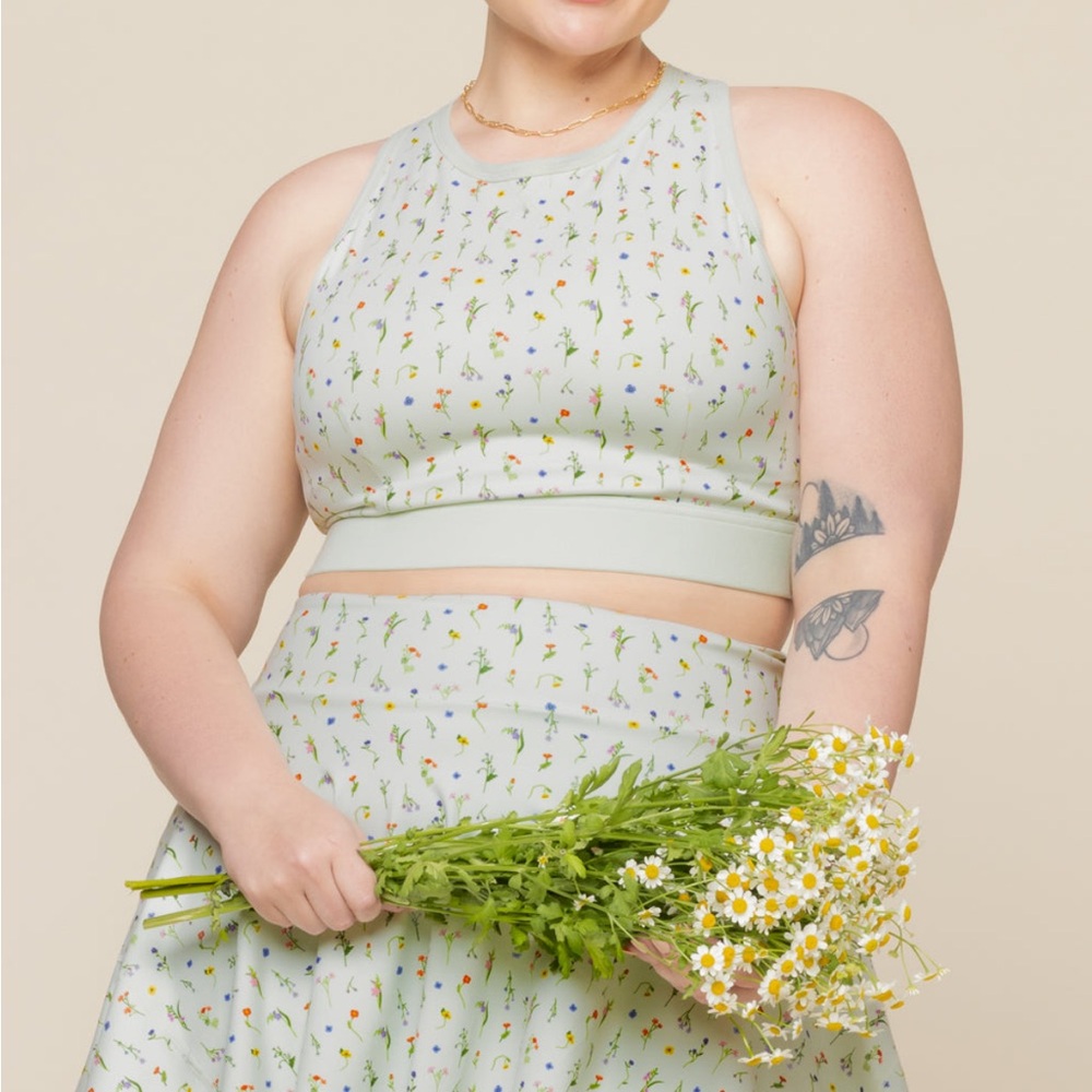 Light Green Floral Crop Tank Top — Women
